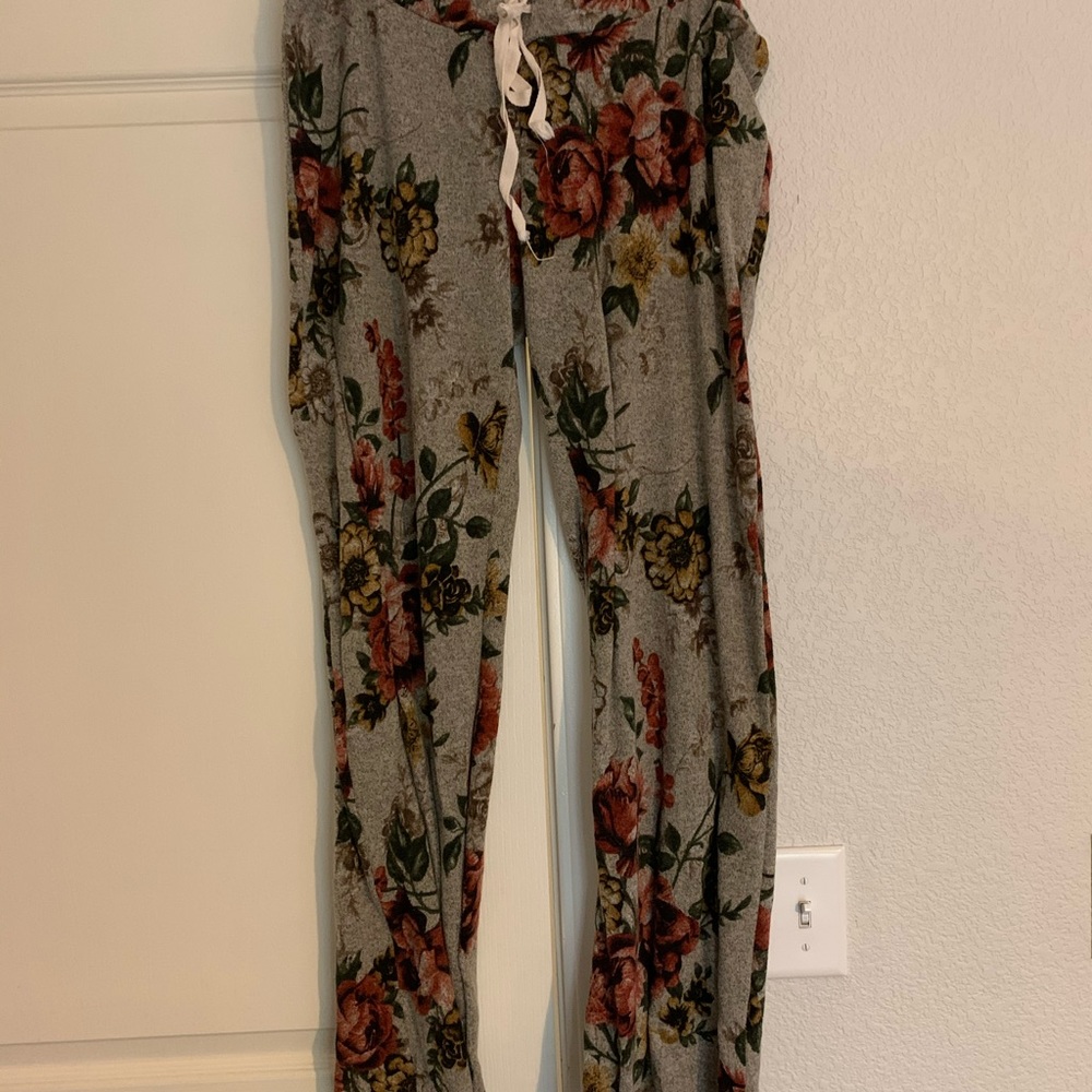 NWOT - Pinkblush Maternity pajama lounge pants